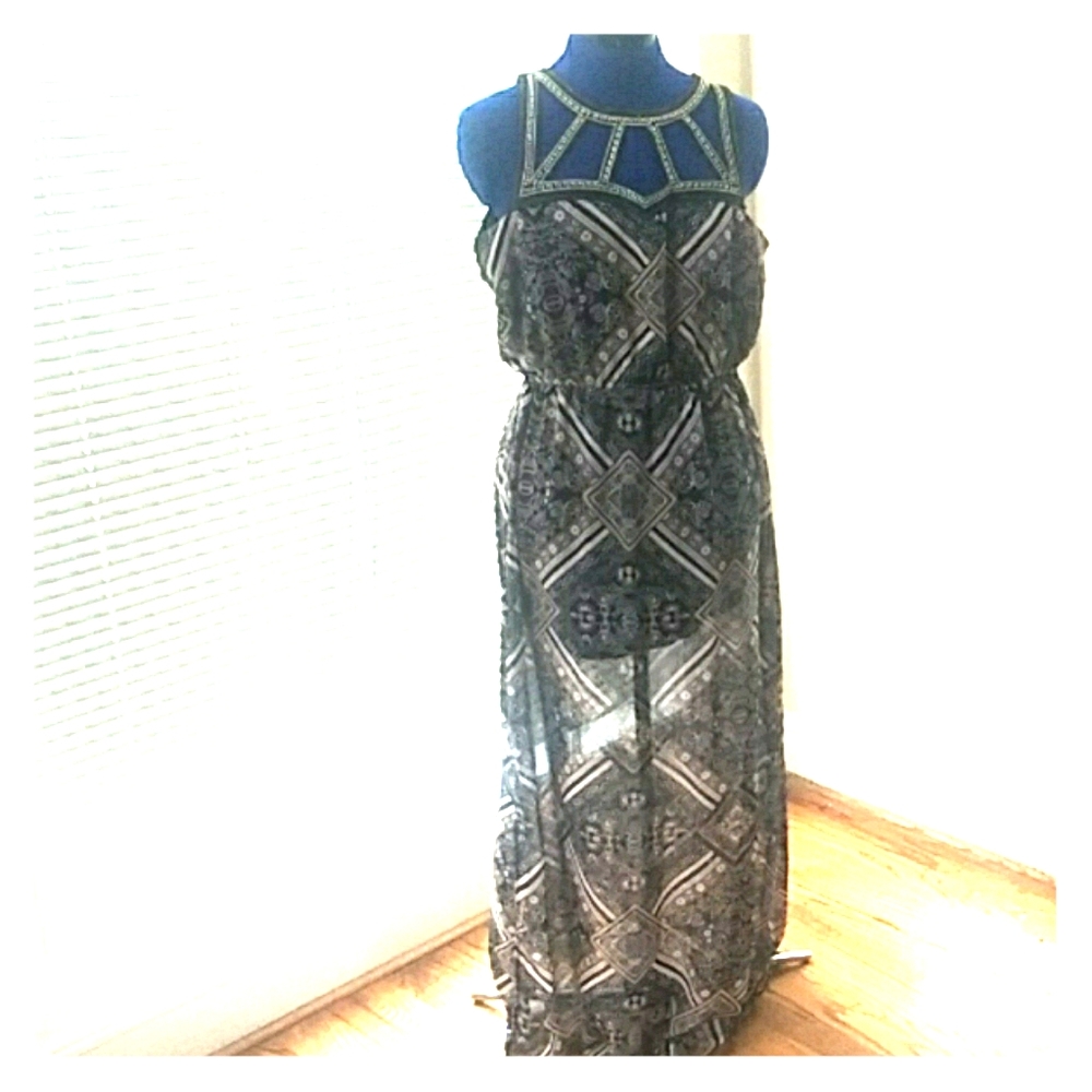 Love Luscious Los Angeles Maxi Dress, Size Medium